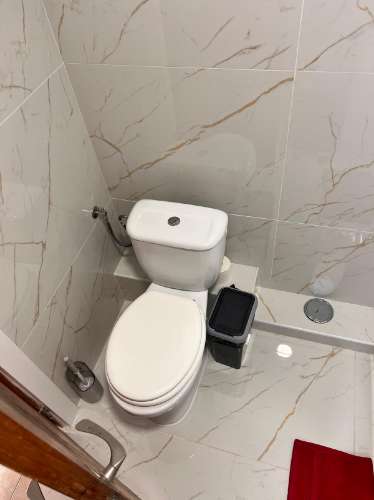 Apartamento T2 no seu estado geral bem conservado situado a 3 minutos a pé da Estação de Comboio das Mercês