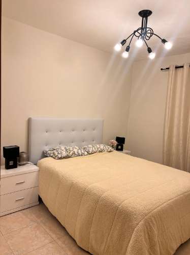 Apartamento T2 no seu estado geral bem conservado situado a 3 minutos a pé da Estação de Comboio das Mercês