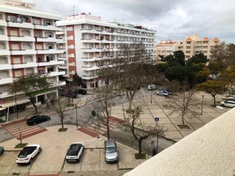 Apartamento para arrendamento de Outubro a Maio, Monte Gordo