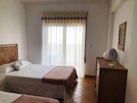 Apartamento para arrendamento de Outubro a Maio, Monte Gordo