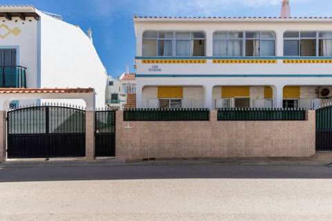 MORADIA - PRÉDIO - COM VARIOS APARTAMENTOS - PISCINA - EM MANTA ROTA - VILA NOVA DE CACELA - VRSA - ALGARVE