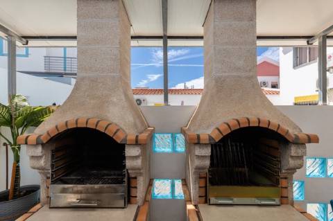 MORADIA - PRÉDIO - COM VARIOS APARTAMENTOS - PISCINA - EM MANTA ROTA - VILA NOVA DE CACELA - VRSA - ALGARVE