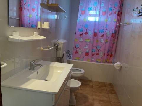 MORADIA - PRÉDIO - COM VARIOS APARTAMENTOS - PISCINA - EM MANTA ROTA - VILA NOVA DE CACELA - VRSA - ALGARVE