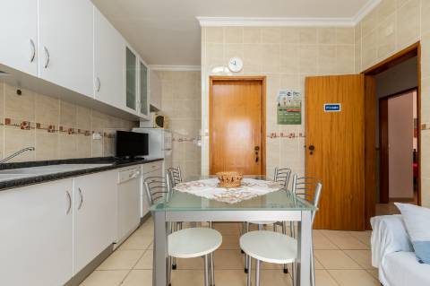MORADIA - PRÉDIO - COM VARIOS APARTAMENTOS - PISCINA - EM MANTA ROTA - VILA NOVA DE CACELA - VRSA - ALGARVE