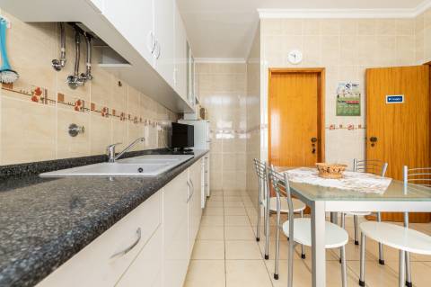 MORADIA - PRÉDIO - COM VARIOS APARTAMENTOS - PISCINA - EM MANTA ROTA - VILA NOVA DE CACELA - VRSA - ALGARVE