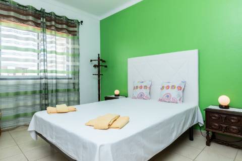 MORADIA - PRÉDIO - COM VARIOS APARTAMENTOS - PISCINA - EM MANTA ROTA - VILA NOVA DE CACELA - VRSA - ALGARVE