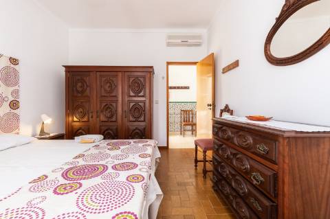 MORADIA - PRÉDIO - COM VARIOS APARTAMENTOS - PISCINA - EM MANTA ROTA - VILA NOVA DE CACELA - VRSA - ALGARVE