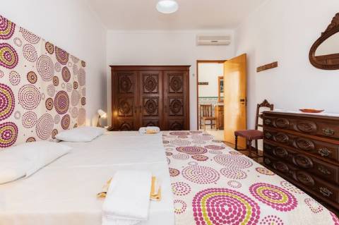 MORADIA - PRÉDIO - COM VARIOS APARTAMENTOS - PISCINA - EM MANTA ROTA - VILA NOVA DE CACELA - VRSA - ALGARVE