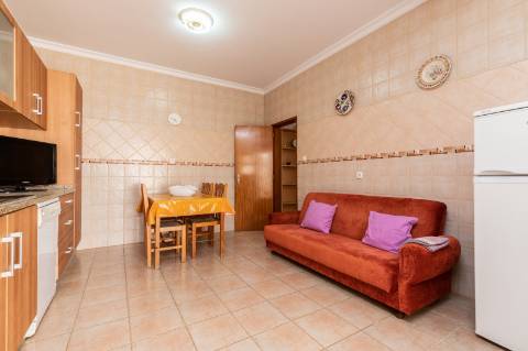 MORADIA - PRÉDIO - COM VARIOS APARTAMENTOS - PISCINA - EM MANTA ROTA - VILA NOVA DE CACELA - VRSA - ALGARVE