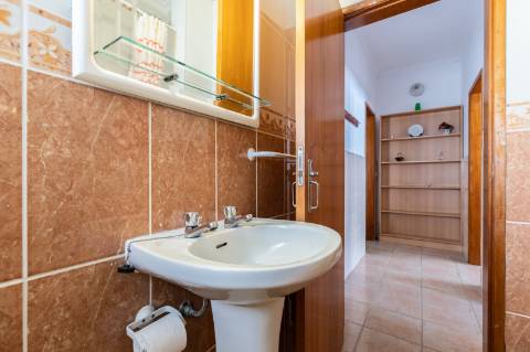 MORADIA - PRÉDIO - COM VARIOS APARTAMENTOS - PISCINA - EM MANTA ROTA - VILA NOVA DE CACELA - VRSA - ALGARVE