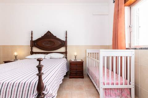 MORADIA - PRÉDIO - COM VARIOS APARTAMENTOS - PISCINA - EM MANTA ROTA - VILA NOVA DE CACELA - VRSA - ALGARVE