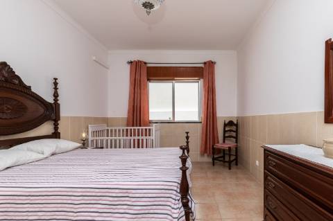 MORADIA - PRÉDIO - COM VARIOS APARTAMENTOS - PISCINA - EM MANTA ROTA - VILA NOVA DE CACELA - VRSA - ALGARVE