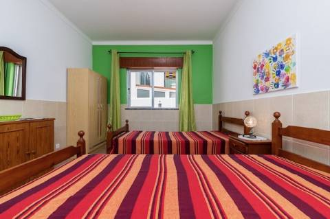 MORADIA - PRÉDIO - COM VARIOS APARTAMENTOS - PISCINA - EM MANTA ROTA - VILA NOVA DE CACELA - VRSA - ALGARVE