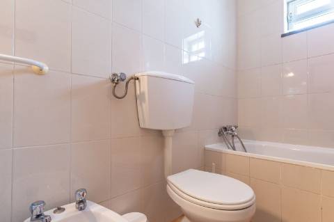 MORADIA - PRÉDIO - COM VARIOS APARTAMENTOS - PISCINA - EM MANTA ROTA - VILA NOVA DE CACELA - VRSA - ALGARVE