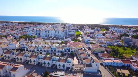 MORADIA - PRÉDIO - COM VARIOS APARTAMENTOS - PISCINA - EM MANTA ROTA - VILA NOVA DE CACELA - VRSA - ALGARVE