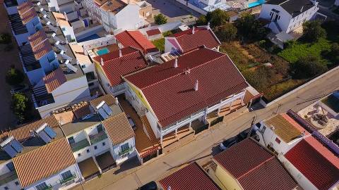 MORADIA - PRÉDIO - COM VARIOS APARTAMENTOS - PISCINA - EM MANTA ROTA - VILA NOVA DE CACELA - VRSA - ALGARVE