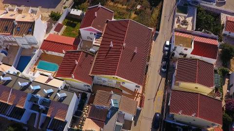 MORADIA - PRÉDIO - COM VARIOS APARTAMENTOS - PISCINA - EM MANTA ROTA - VILA NOVA DE CACELA - VRSA - ALGARVE