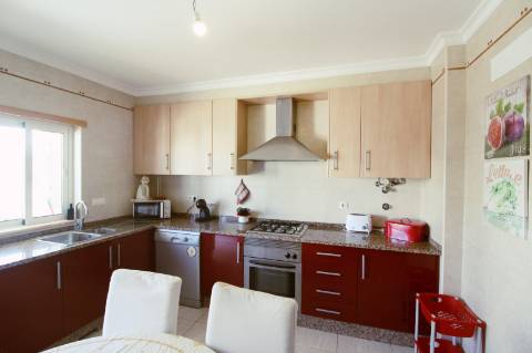 Apartamento T2 Porta Nova com garagem box