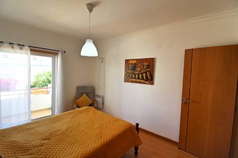 Apartamento T2 Porta Nova com garagem box