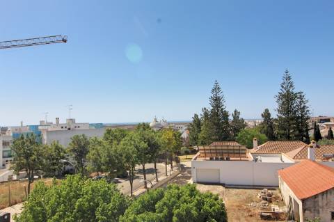 Apartamento T2 Porta Nova com garagem box