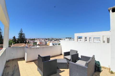 Apartamento T2 Porta Nova com garagem box