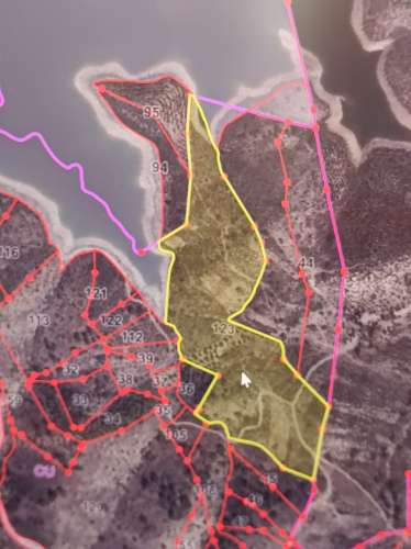 TERRENO COM 52.840 M2 - POSSIBILIDADE DE CONSTRUIR UM PEQUENO ARMAZEM - BARRAGEM DE ODELEITE - CASTRO MARIM -ALGARVE