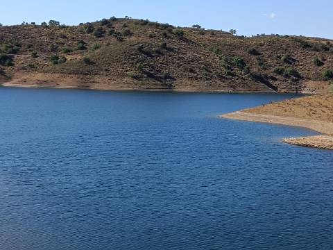 TERRENO COM 52.840 M2 - POSSIBILIDADE DE CONSTRUIR UM PEQUENO ARMAZEM - BARRAGEM DE ODELEITE - CASTRO MARIM -ALGARVE