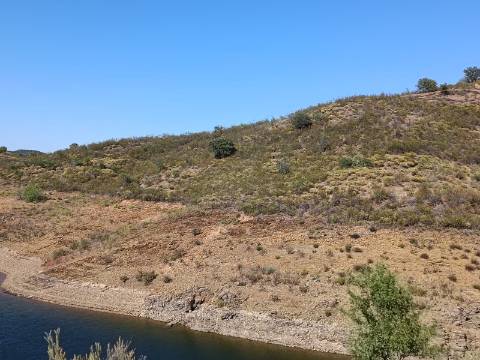 TERRENO COM 52.840 M2 - POSSIBILIDADE DE CONSTRUIR UM PEQUENO ARMAZEM - BARRAGEM DE ODELEITE - CASTRO MARIM -ALGARVE
