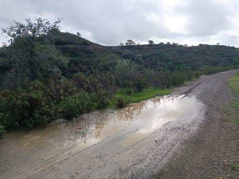 TERRENO COM 59.520 M2 - COM POSSIBILIDADE DE CONSTRUIR - MORADIA - TURISMO - BOTELHAS EM CASTRO MARIM - ALGARVE