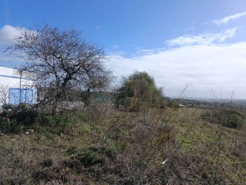 TERRENO COM 23.840 M2 - COM AGUA E LUZ - PLANO - BALURCOS - ALCOUTIM - ALGARVE