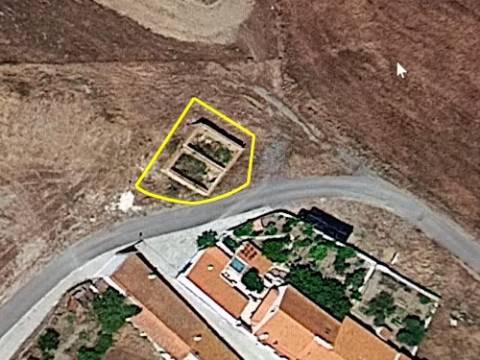 MORADIA TÍPICA ISOLADA COM 215 M2 EM ALVES - SANTANA DE CAMBAS - MÉRTOLA - BAIXO ALENTEJO