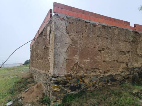 MORADIA TÍPICA ISOLADA COM 215 M2 EM ALVES - SANTANA DE CAMBAS - MÉRTOLA - BAIXO ALENTEJO