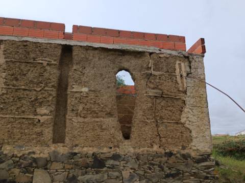 MORADIA TÍPICA ISOLADA COM 215 M2 EM ALVES - SANTANA DE CAMBAS - MÉRTOLA - BAIXO ALENTEJO