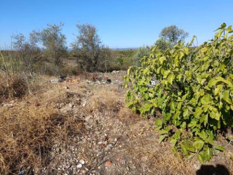 TERRENO RUSTICO COM 2.720 M2 - PLANO- MONTINHO DE BALURCOS - ALCOUTIM