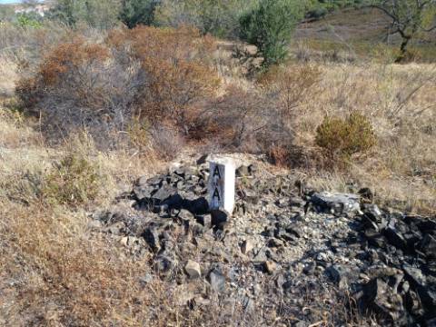 TERRENO RUSTICO COM 2.720 M2 - PLANO- MONTINHO DE BALURCOS - ALCOUTIM