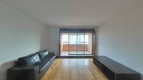 Apartamento T1 Alta de Lisboa (Piscina)