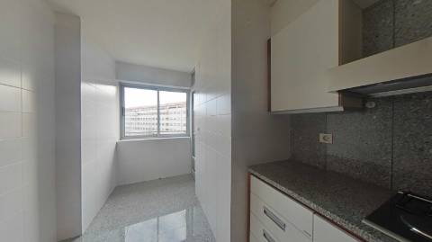 Apartamento T1 Alta de Lisboa (Piscina)