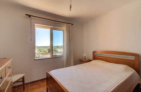 Moradia Geminada T4 com Garagem para 5 Carros em Vila Nova de Cacela