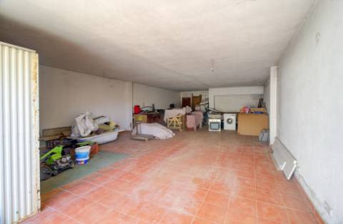 Moradia Geminada T4 com Garagem para 5 Carros em Vila Nova de Cacela