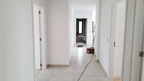 Apartamento T4, top floor, Tavira