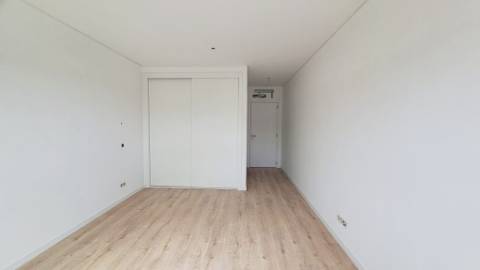 Apartamento T4, top floor, Tavira