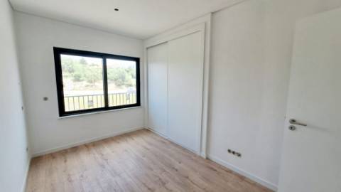 Apartamento T4, top floor, Tavira