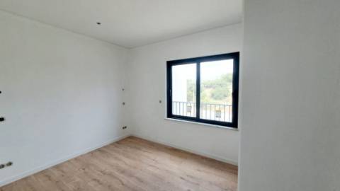 Apartamento T4, top floor, Tavira