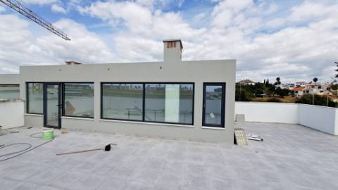 Apartamento T4, top floor, Tavira