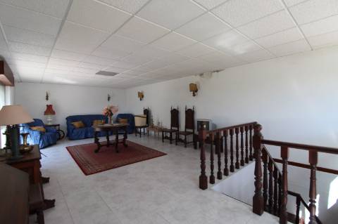 Magnifica Moradia com terreno de grande dimensão !!!