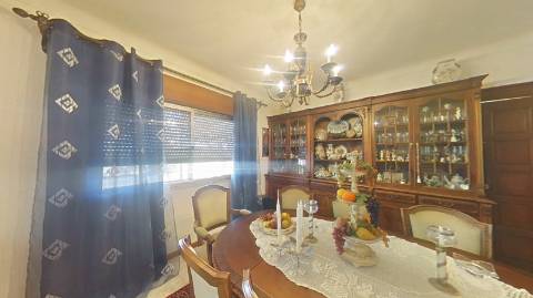 Magnifica Moradia com terreno de grande dimensão !!!