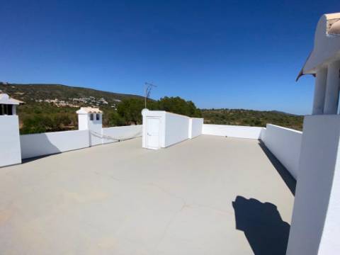 Magnifica Moradia com terreno de grande dimensão !!!