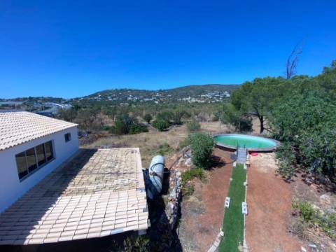 Magnifica Moradia com terreno de grande dimensão !!!