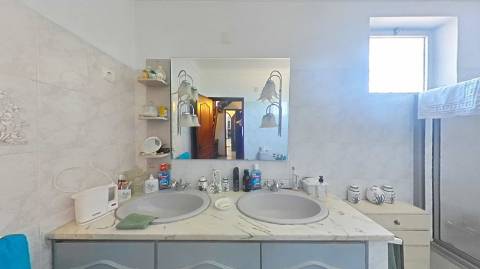 Magnifica Moradia com terreno de grande dimensão !!!