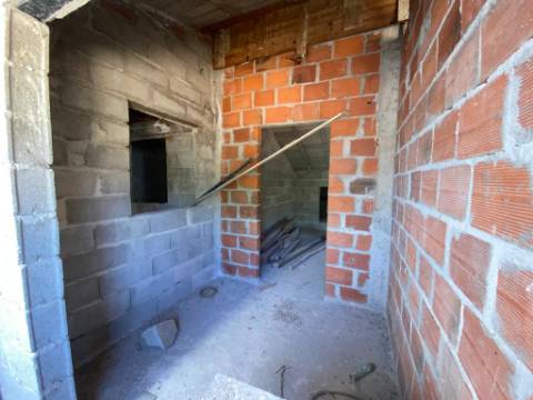 Magnifica Moradia com terreno de grande dimensão !!!